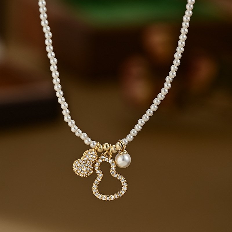 The Lucky Gourd Pendant Necklace - Pearl Strand & Zircon-Encrusted Lucky Gourd, Eastern Symbol of Good Fortune, Light Luxury Jewelry for Daily/Gift - Image 3