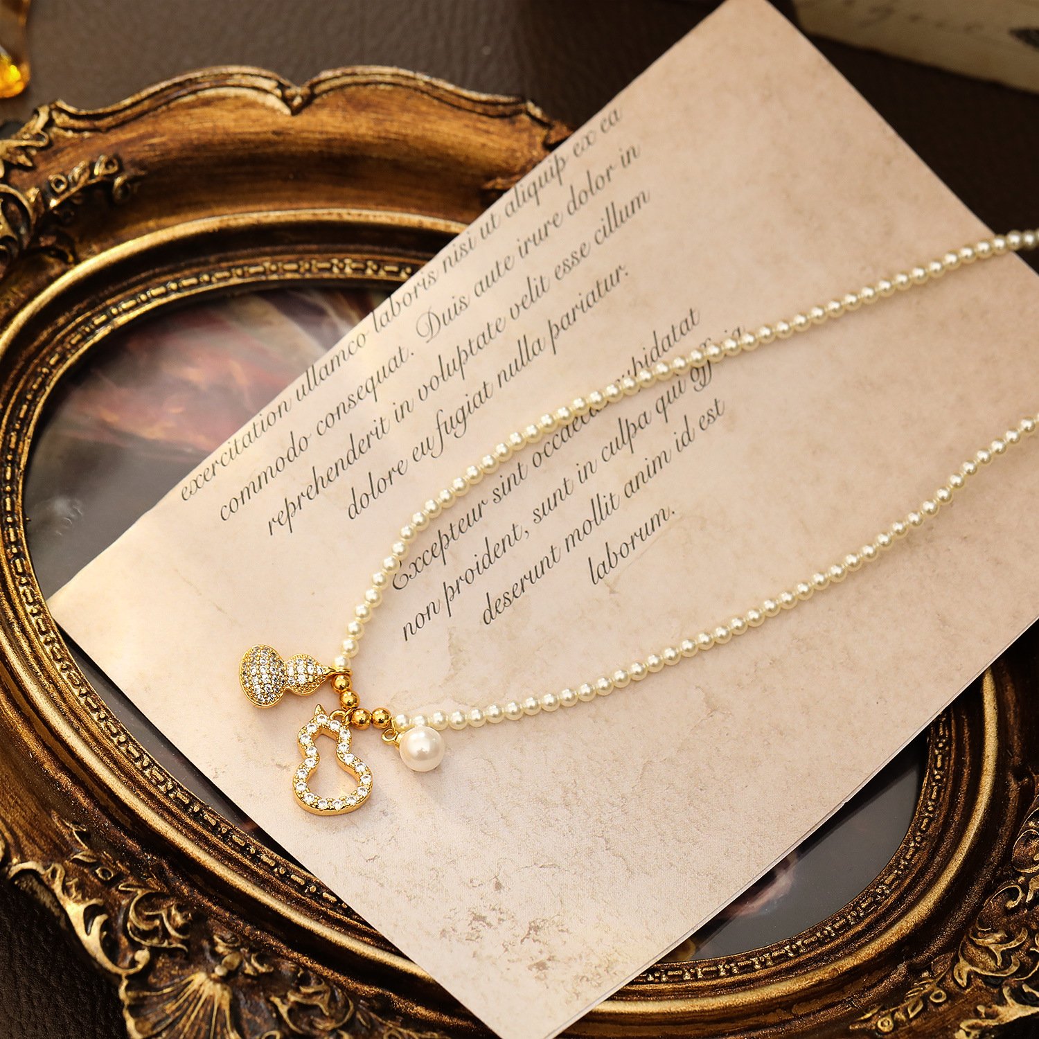 The Lucky Gourd Pendant Necklace - Pearl Strand & Zircon-Encrusted Lucky Gourd, Eastern Symbol of Good Fortune, Light Luxury Jewelry for Daily/Gift - Image 4